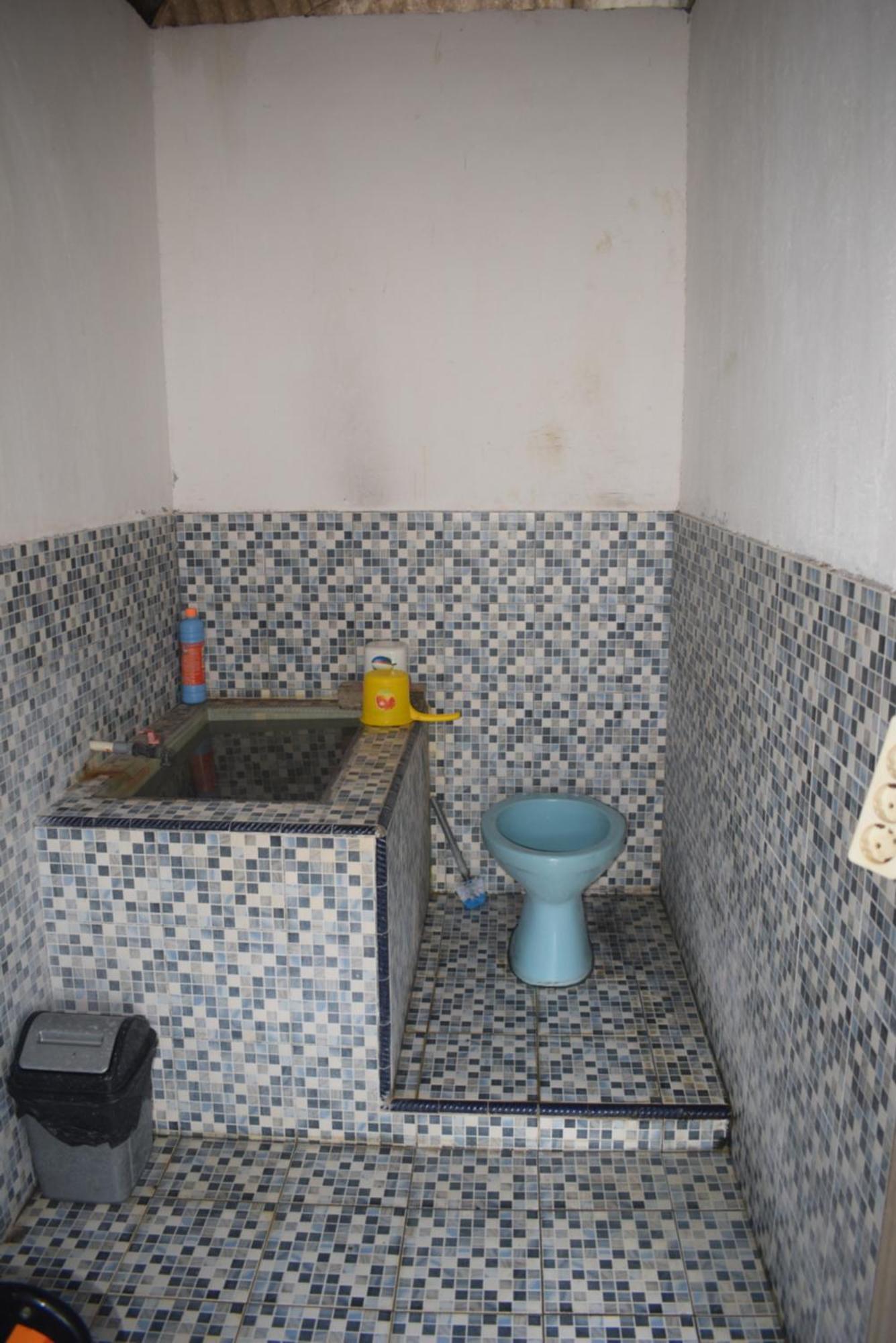 Areef Homestay Kaledupa Экстерьер фото